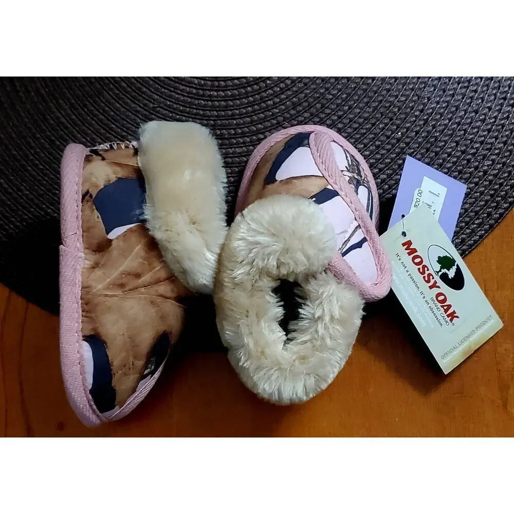NWT MOSSY OAK CAMO BLAZING ROXX BABY SLIPPERS